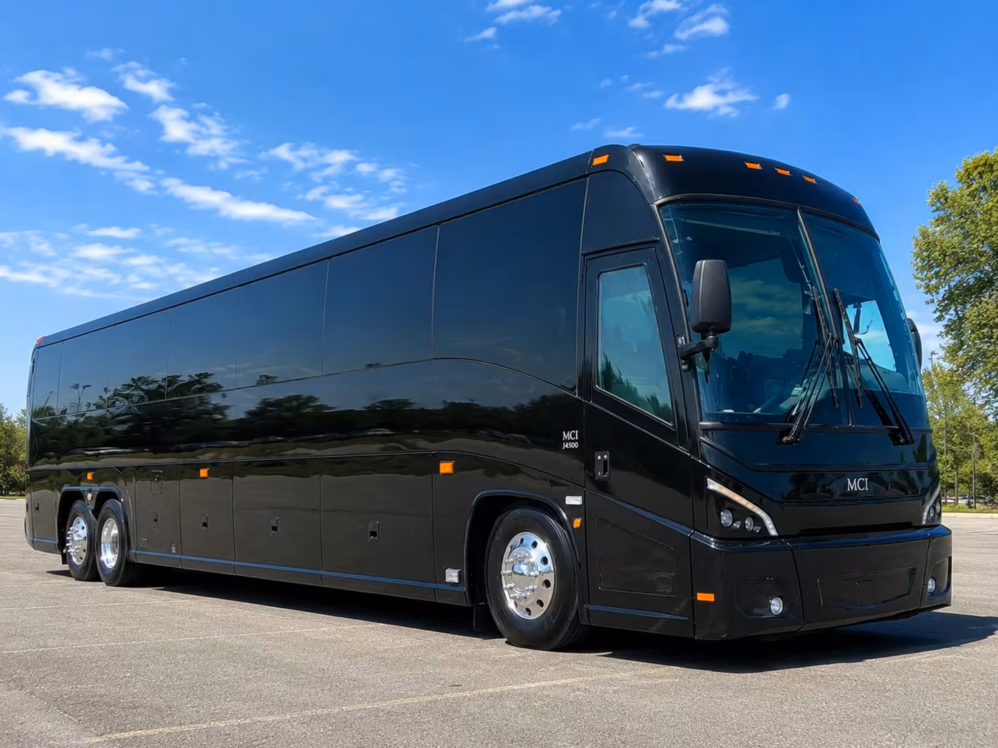 charter buses for large tuscaloosa prom groups traveling together