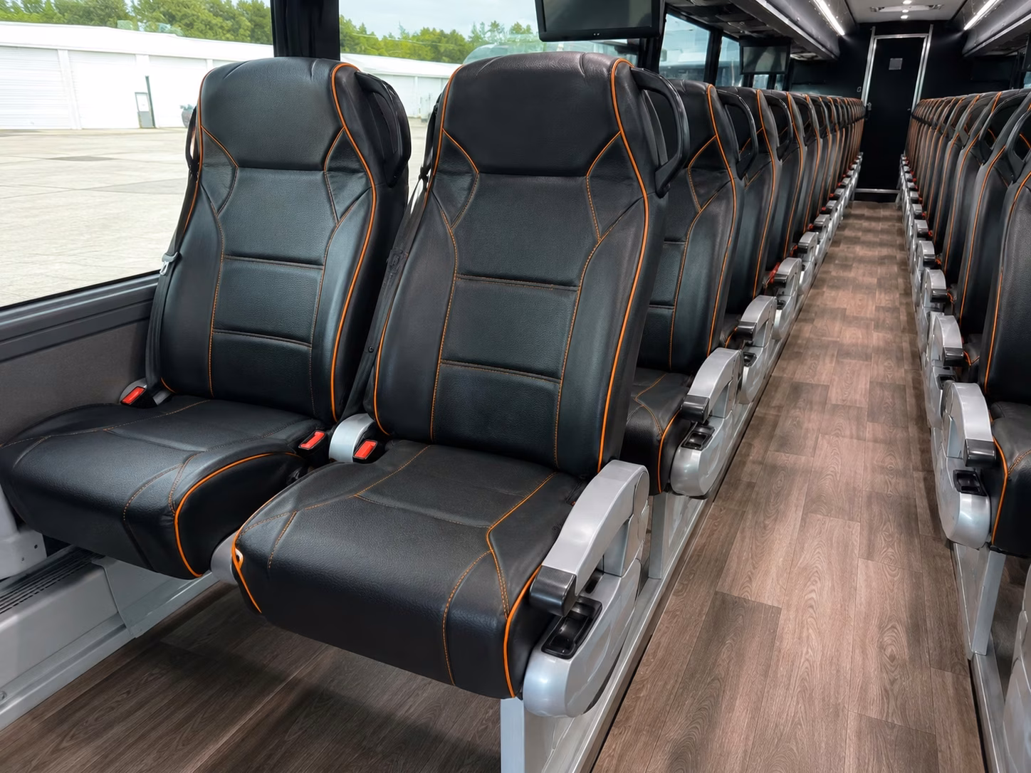 tuscaloosa ceremony and reception shuttle bus rentals