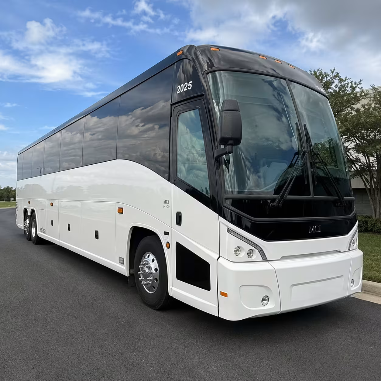 tuscaloosa corporate charter bus rentals for conferences