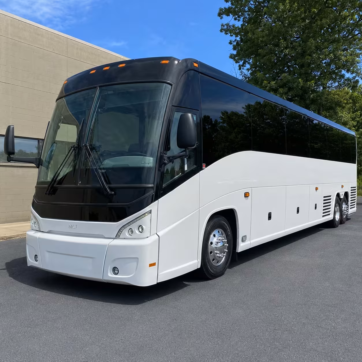 you can find and book concert transportation in tuscaloosa and any nearby city